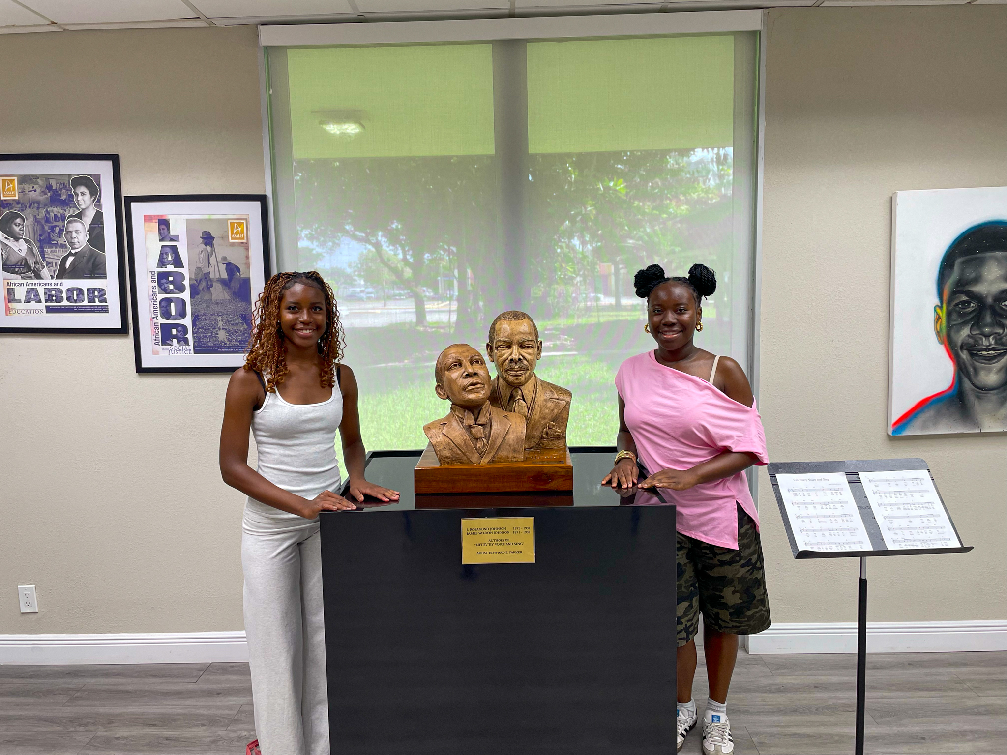 achievers on college tour