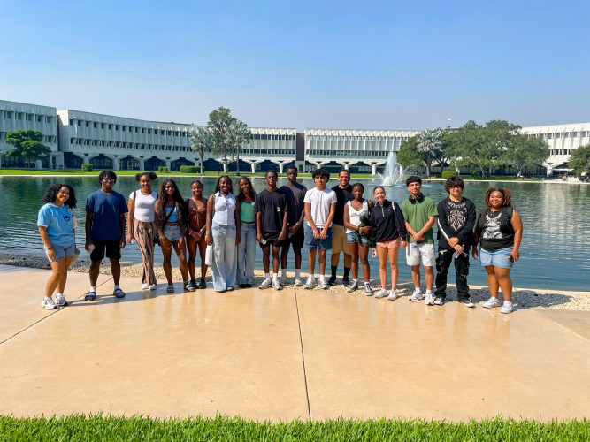 achievers on college tour